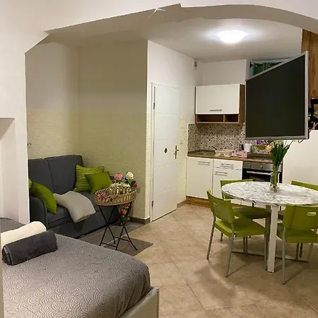 Studio Apartma Sara Lejlighed *